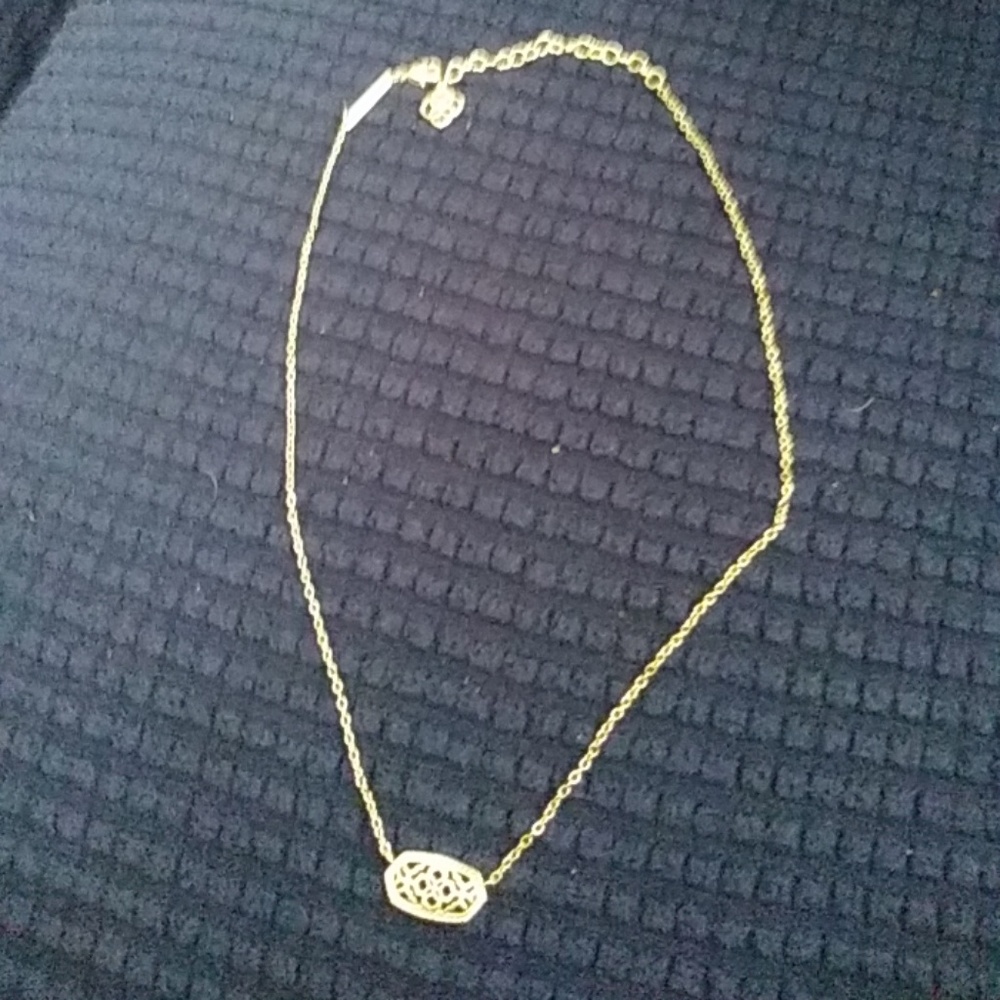 Kendra Scott Elisa Filigree pendant
